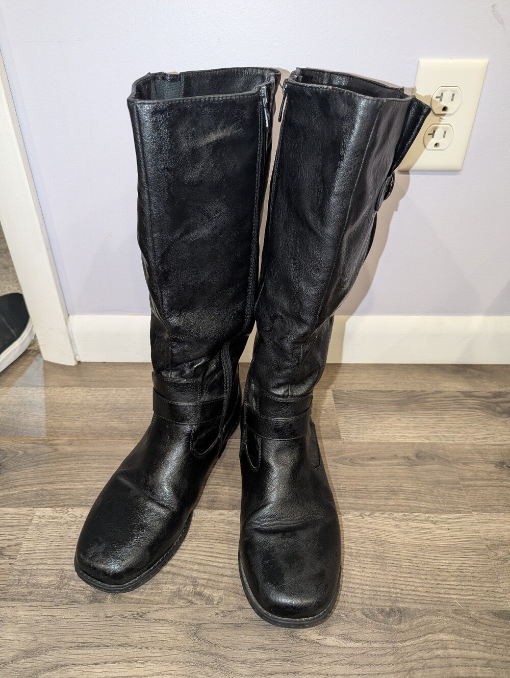 Women's Size 11 Black Knee High Riding Boots Lined With Faux Fur